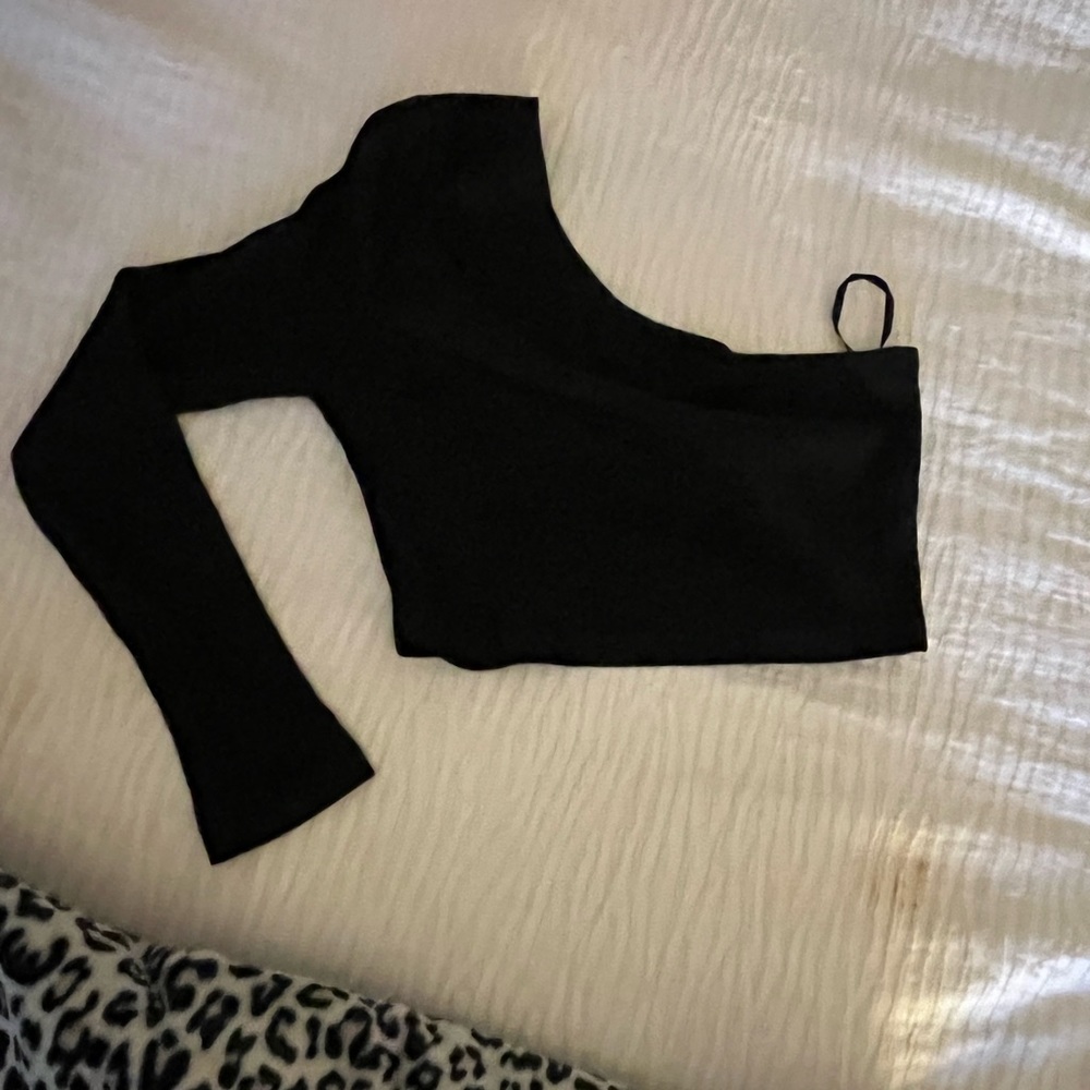 Shein one long sleeve crop top.